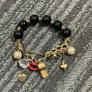 Gold tone black beaded stretchy charm bracelet girly heart lips
